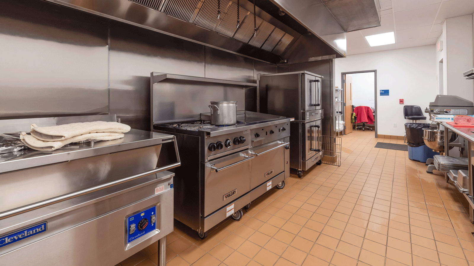 education and schools, commercial kitchen